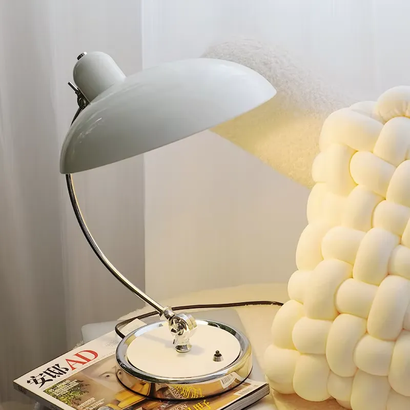 مصباح مكتب حديث بدون أسلاك، بت - مراجعة Solar Lamp وسعره