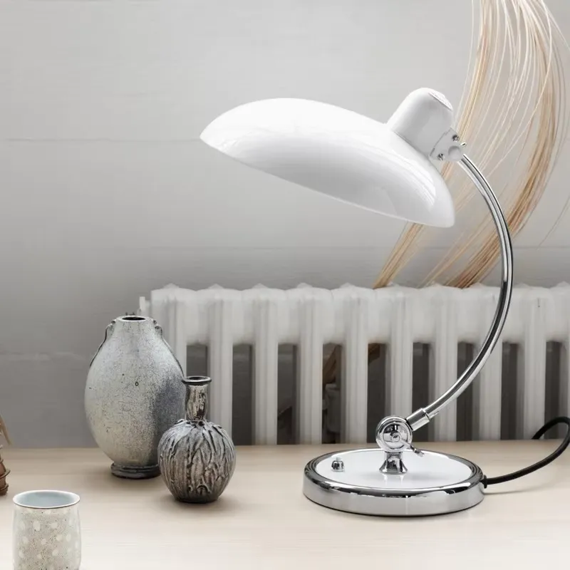 مصباح مكتب حديث بدون أسلاك، بت - مراجعة Solar Lamp وسعره