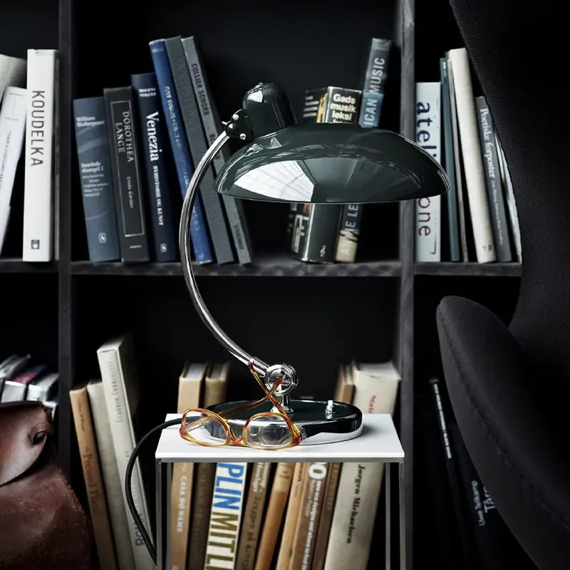 مصباح LED حديث بتصميم نورديك ي - مراجعة Solar Lamp وسعره