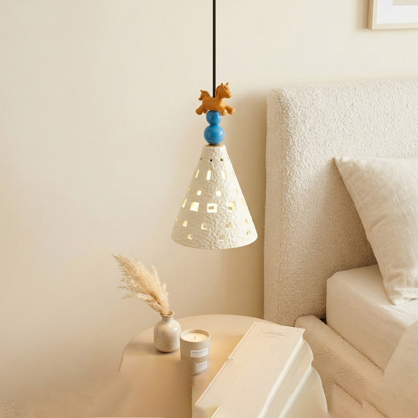 مصباح كريمي لغرفة الأطفال، غرف - مراجعة Solar Lamp وسعره