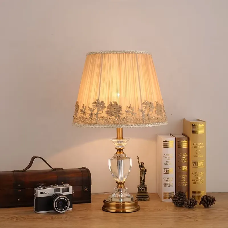 مصباح طاولة LED كريستالي عصري  - مراجعة Solar Lamp وسعره